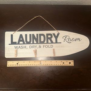 LAUNDRY HANGING SIGN